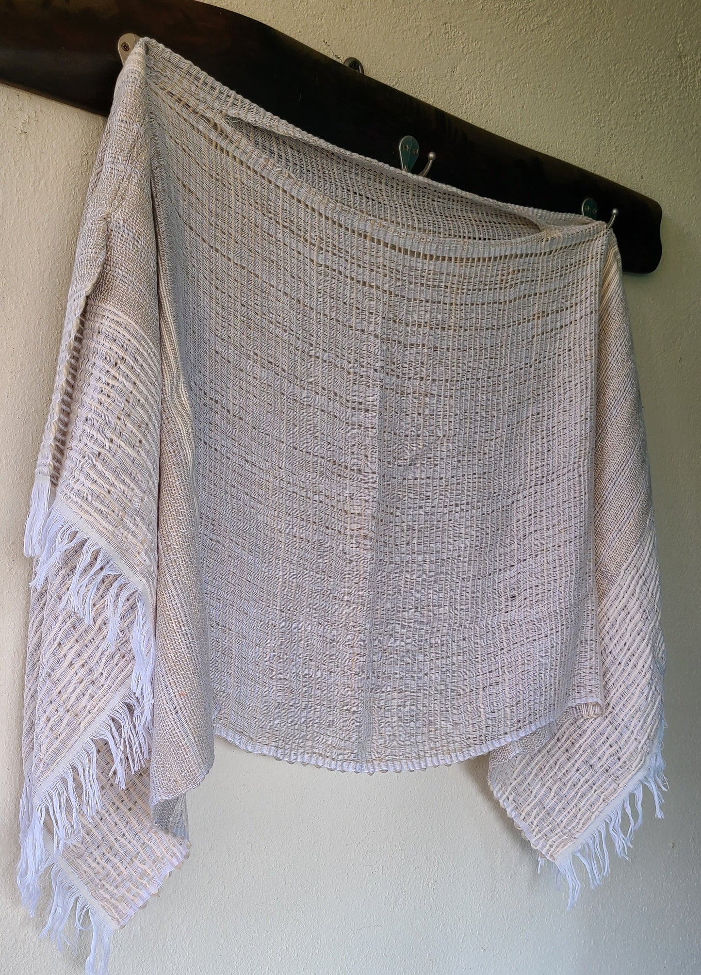 Poncho La Paloma White Cream