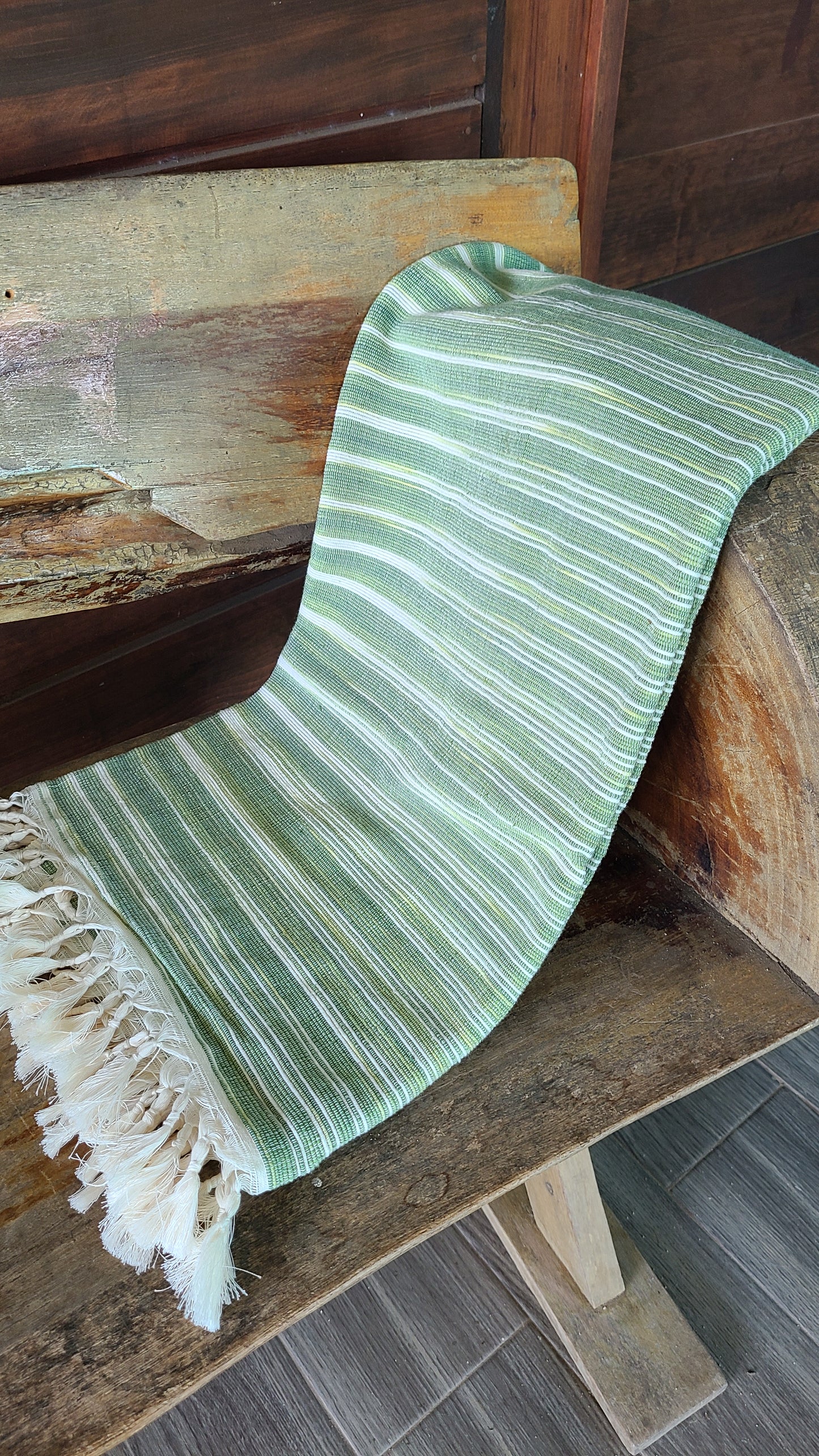 Green & White Cotton Beach Throw Rug.