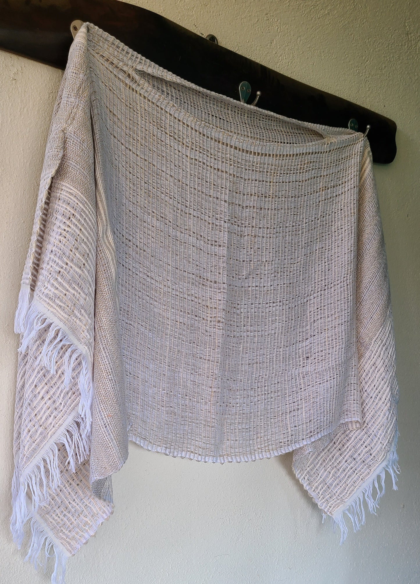 Poncho La Paloma White Cream